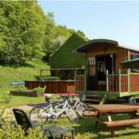 Les Roulottes De Maufront Hotel Ouagne Kültér fotó